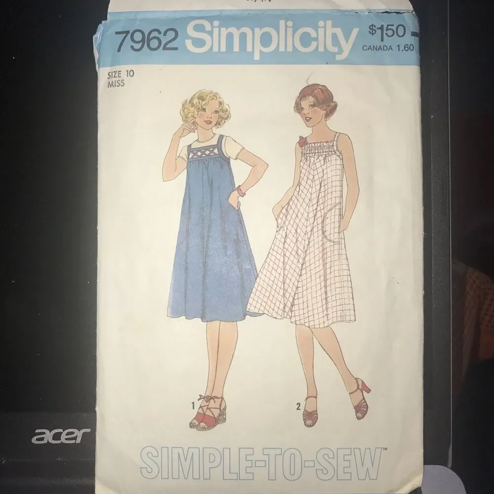 1970s Simplicity 7962 Misses Easy Pullover Tent Dress Jumper Pattern Sundress 10